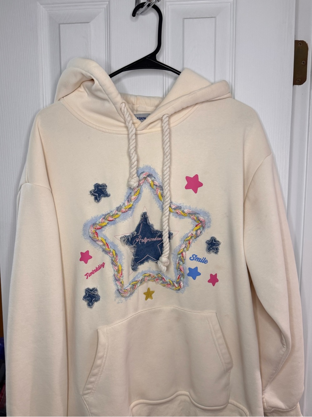 Alfric Eden Cream Graphic Star Hoodie with Embroidered Patch